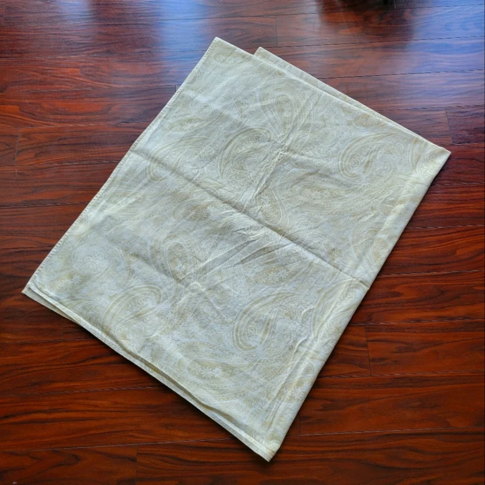 Source Unknown rectangular paisley